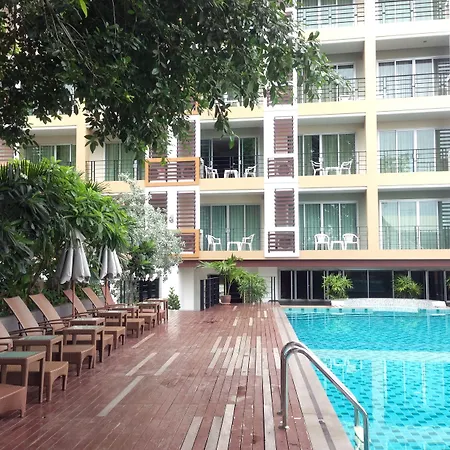 August Suites-2