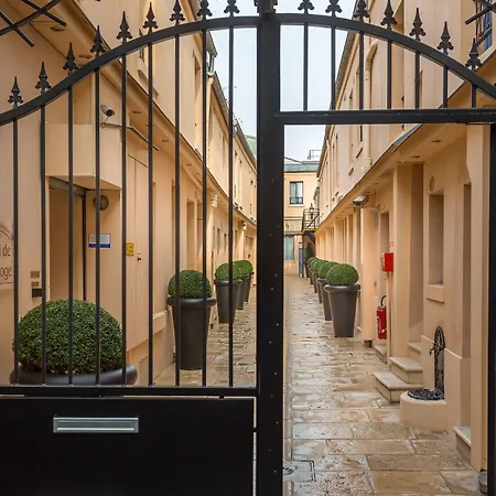 Hotel De L'Horloge-2
