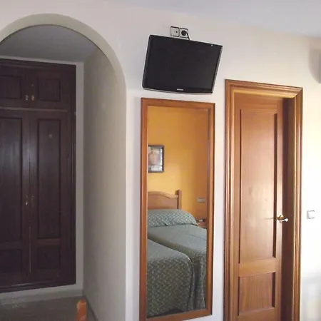 Hostal Italia-2