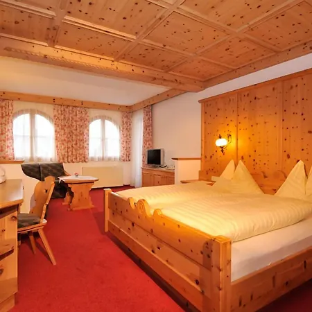 Alpines Gourmet Hotel Montanara-3