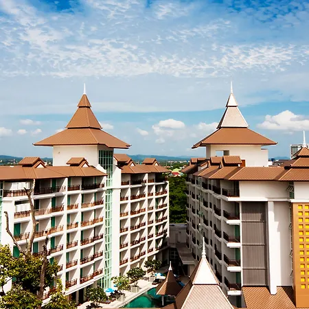 Crystal Palace Luxury Hotel Pattaya-2