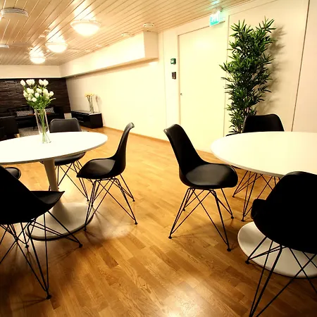 Forenom Aparthotel Helsinki Herttoniemi-3