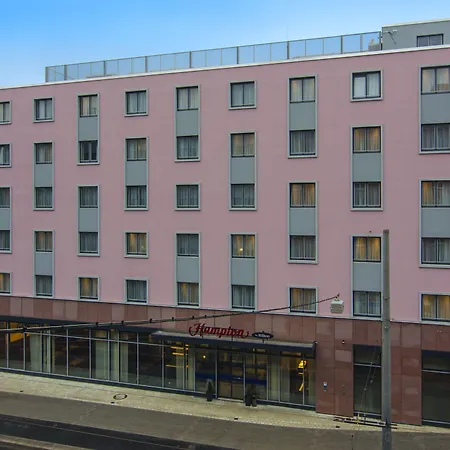 Hampton By Hilton Nuernberg City Center-2