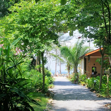 Thai House Beach Resort-3