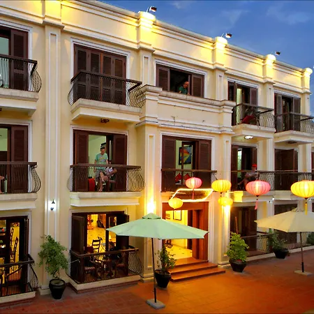 Golden River Hotel-2