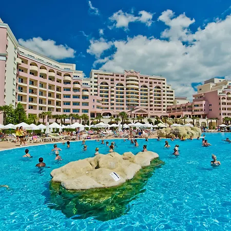 Dit Majestic Beach Resort-2