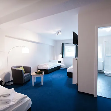Arcade Hotel & Hostel Hamburg-3