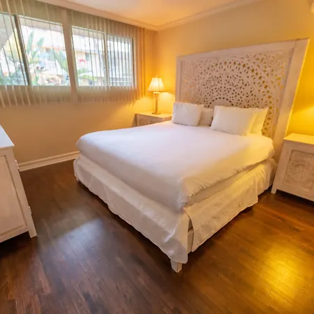 Cal Mar Hotel Suites-3