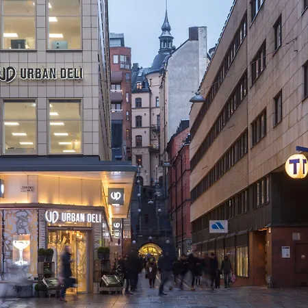 Hotel With Urban Deli-2