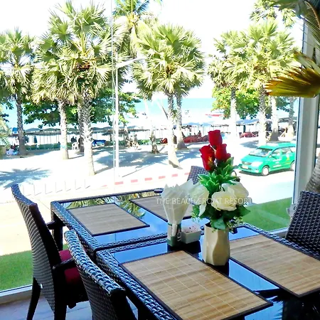 The Beach Front Resort, Pattaya-2