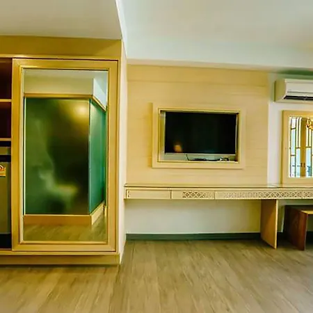 Moon Dragon Hotel-2
