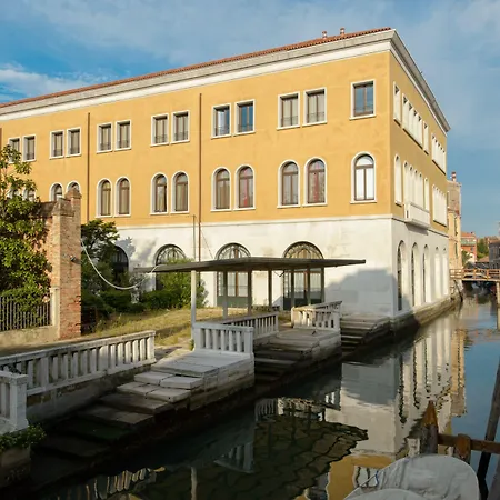 Palazzo Veneziano - Venice Collection-2