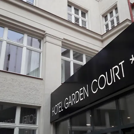 Hotel Garden Court-2