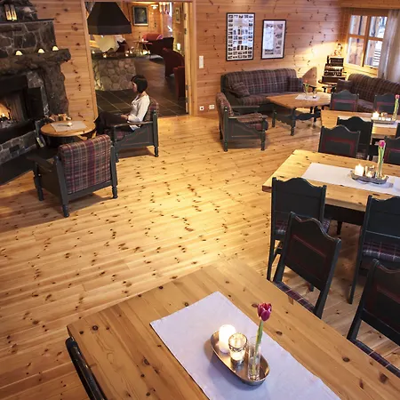 Sorrisniva Igloo Hotel-3
