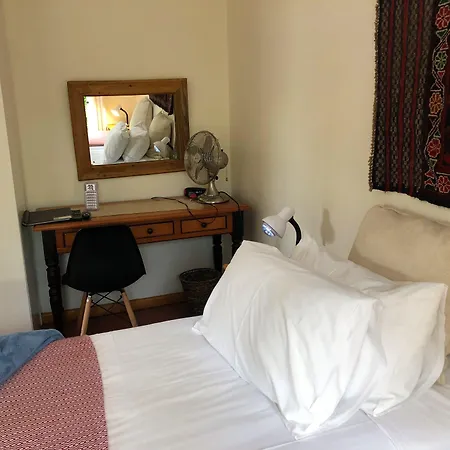 10 Alexander B&B-3