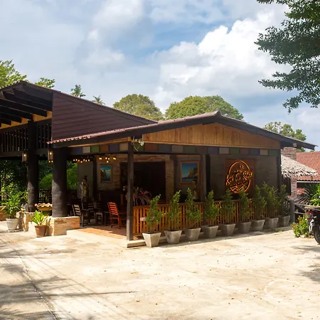 Koh Tao Relax Freedom Beach Resort-3