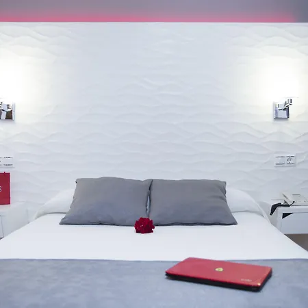 Hostal Alhambra - Adults Only-2