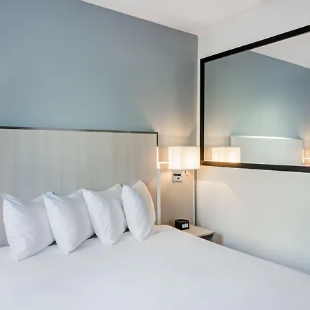 The Gatsby Hotel-3