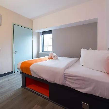 Easyhotel Glasgow City-2