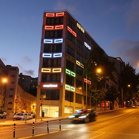 Easyhotel Lisbon-2