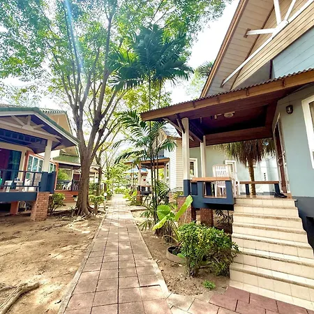 Lanta Palm Beach Resort , Beach Bungalow - Koh Lanta-3