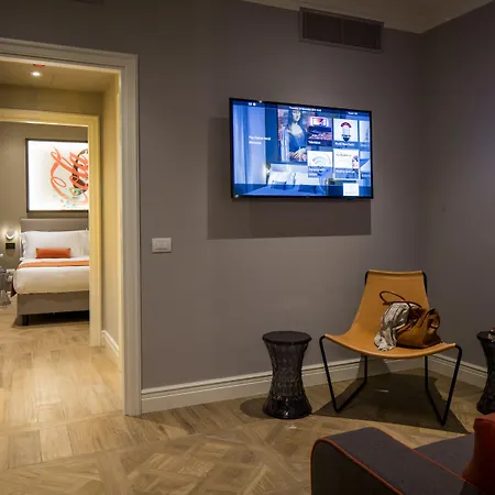 The Frame Hotel-3