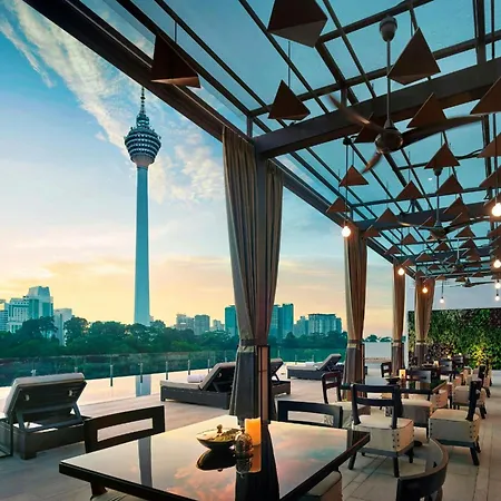 Hotel Stripes Kuala Lumpur, Autograph Collection-3