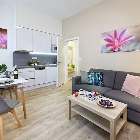 Downtown Suites Jugoslavska-3