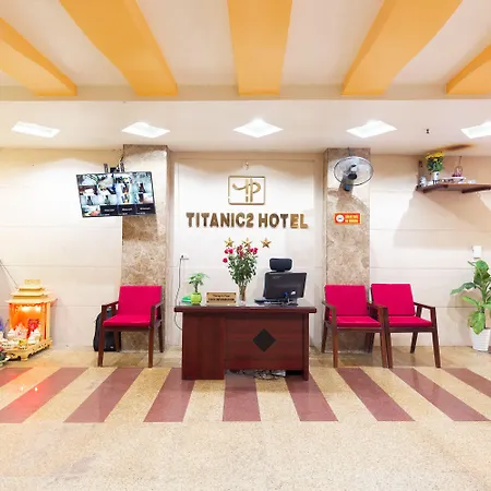 Titanic 2 Hotel-3