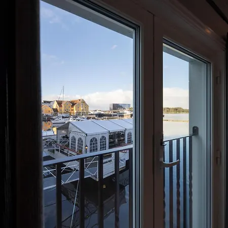 Floro Apartments Hotell-2