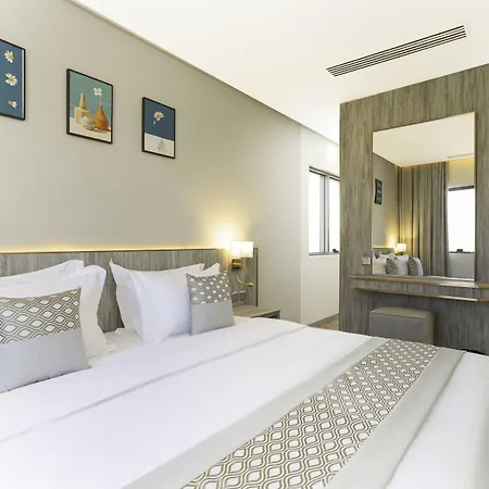 The Seasons Hotel-2