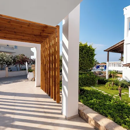 Elvita Beach Hotel-3