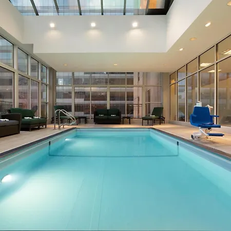 Hilton Garden Inn Chicago Downtown/Magnificent Mile-3