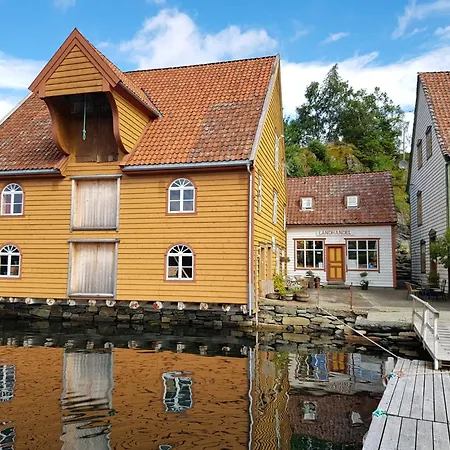Rugsund Handelsstad-3
