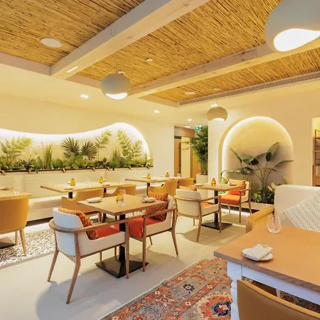 Holiday Inn Dubai Jumeirah Village Circle By Ihg-3