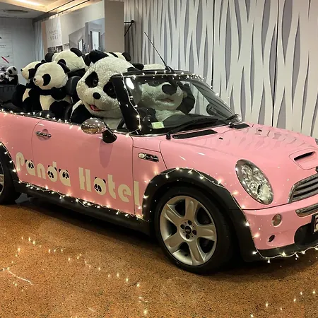 Panda Hotel-3