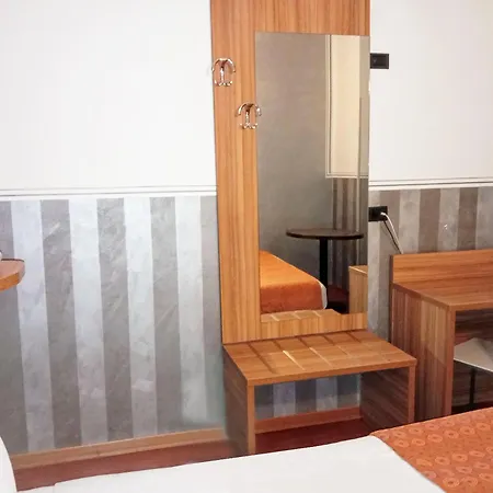 Hotel Amadeus-3