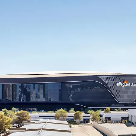 Hampton Inn Tropicana-3