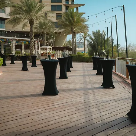 Yas Plaza Mangroves By Ihg-2