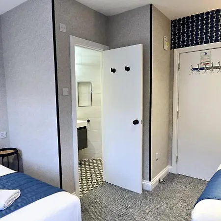 George Hotel-3