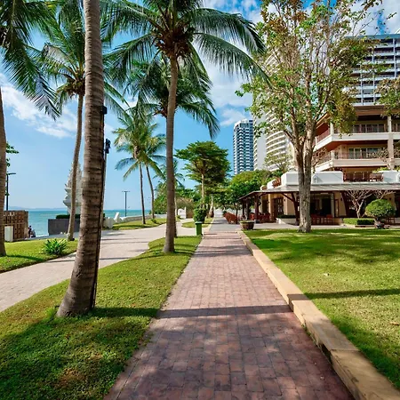 The Heritage Pattaya Beachfront Resort-3
