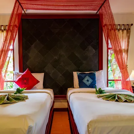 Bangtao Beach Chalet Resort-3