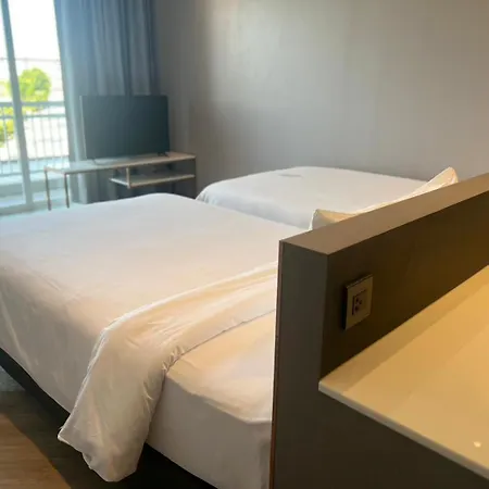 Golden City Rayong Hotel-2