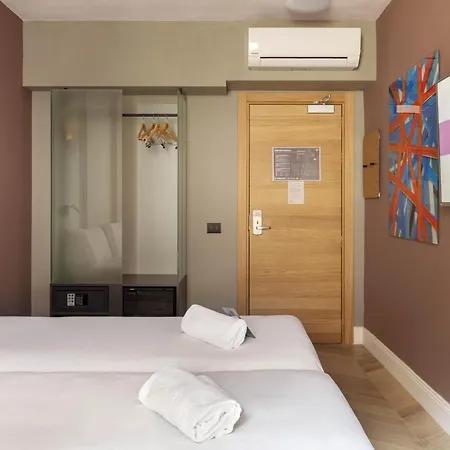 B&B Hotel Genova City Center-2