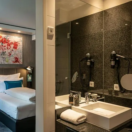 Motel One Berlin-Mitte-2