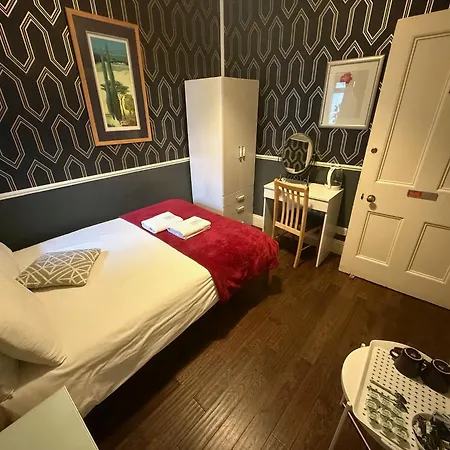 Balmore Guest House-3