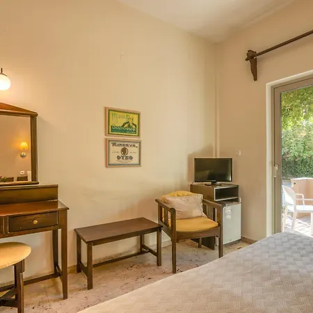 Hotel Peli-2