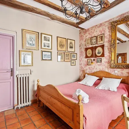 Hotel De Nesle-2