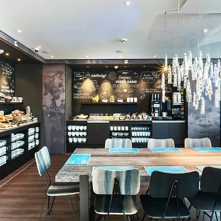 Motel One Basel-2