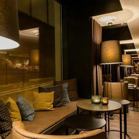 Motel One Manchester-Royal Exchange-2